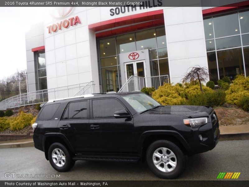 Midnight Black Metallic / Graphite 2016 Toyota 4Runner SR5 Premium 4x4