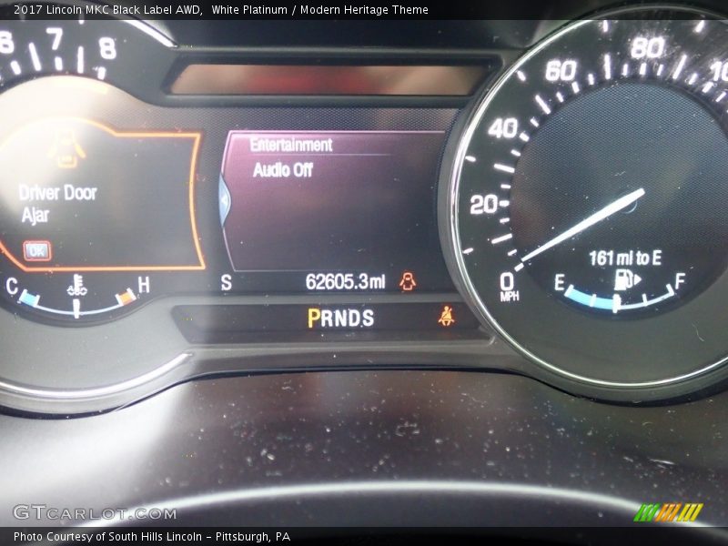 White Platinum / Modern Heritage Theme 2017 Lincoln MKC Black Label AWD