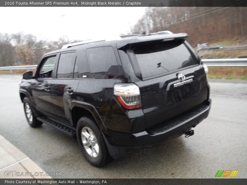 Midnight Black Metallic / Graphite 2016 Toyota 4Runner SR5 Premium 4x4