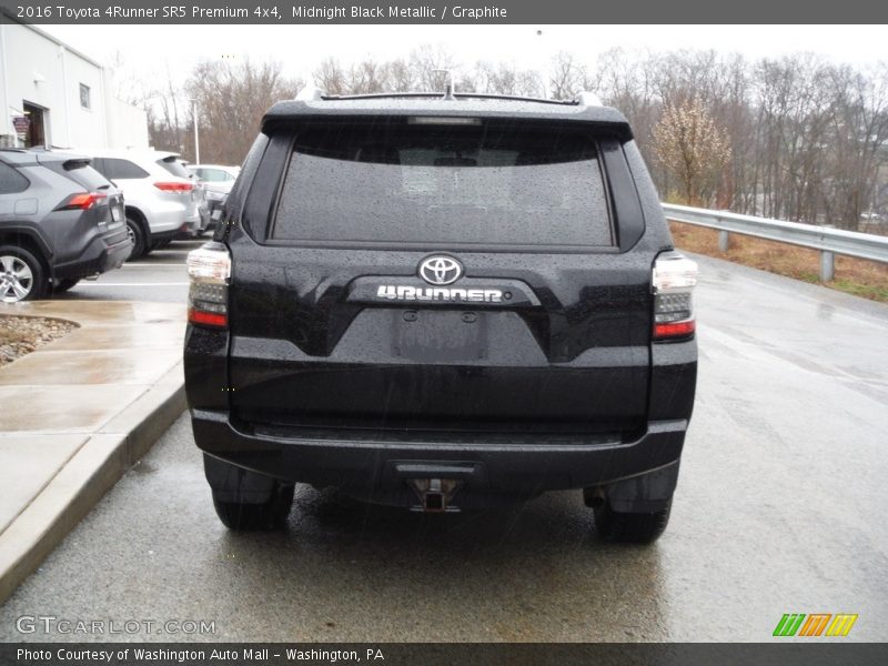 Midnight Black Metallic / Graphite 2016 Toyota 4Runner SR5 Premium 4x4