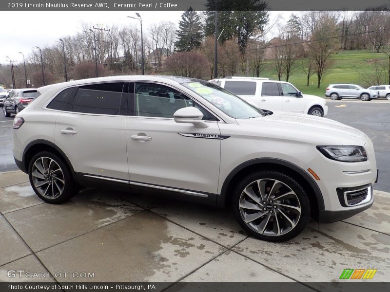 Ceramic Pearl / Coffee 2019 Lincoln Nautilus Reserve AWD