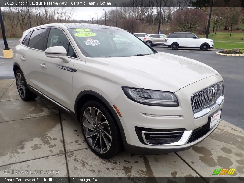 Front 3/4 View of 2019 Nautilus Reserve AWD