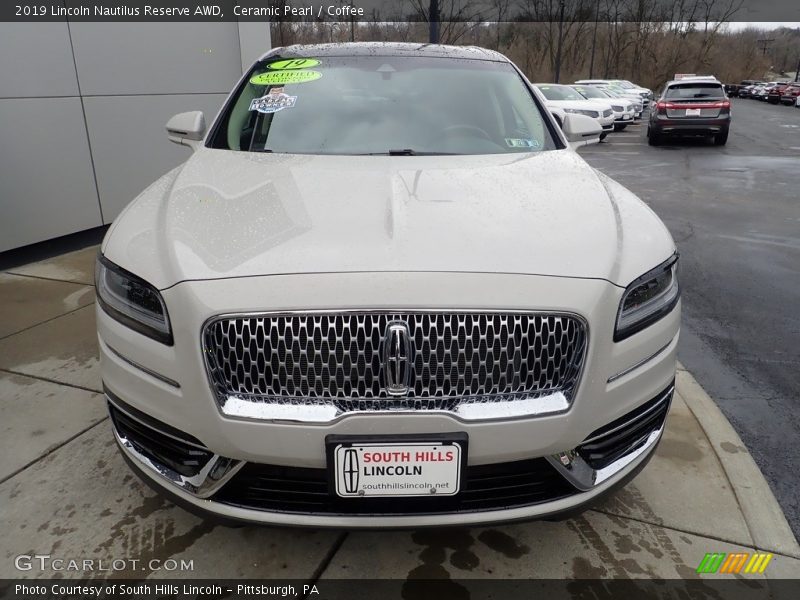 Ceramic Pearl / Coffee 2019 Lincoln Nautilus Reserve AWD