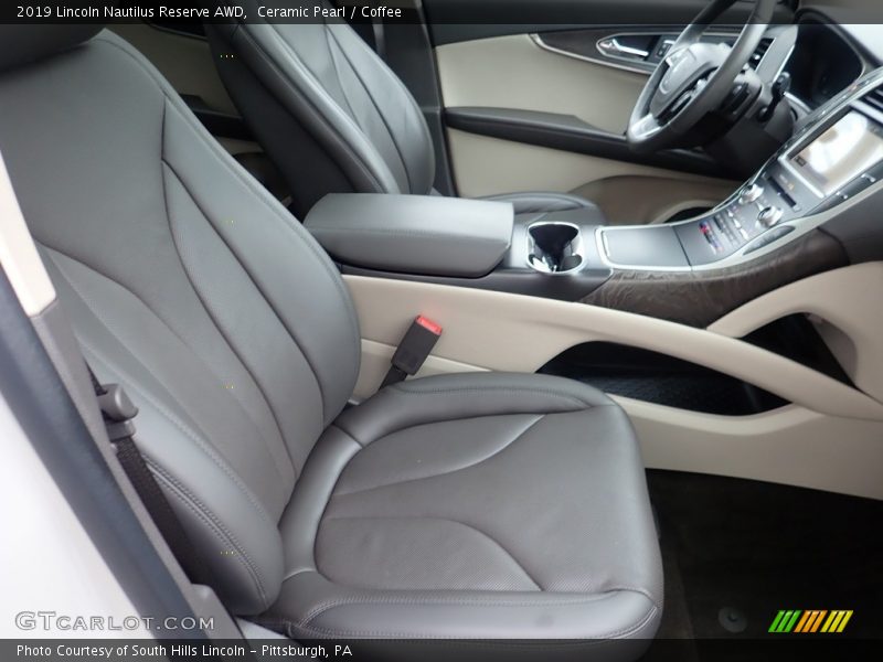 Front Seat of 2019 Nautilus Reserve AWD