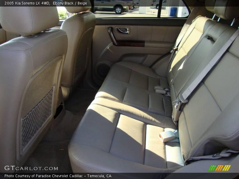 Ebony Black / Beige 2005 Kia Sorento LX 4WD