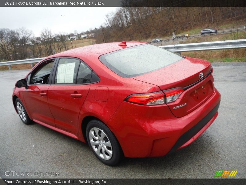 Barcelona Red Metallic / Black 2021 Toyota Corolla LE