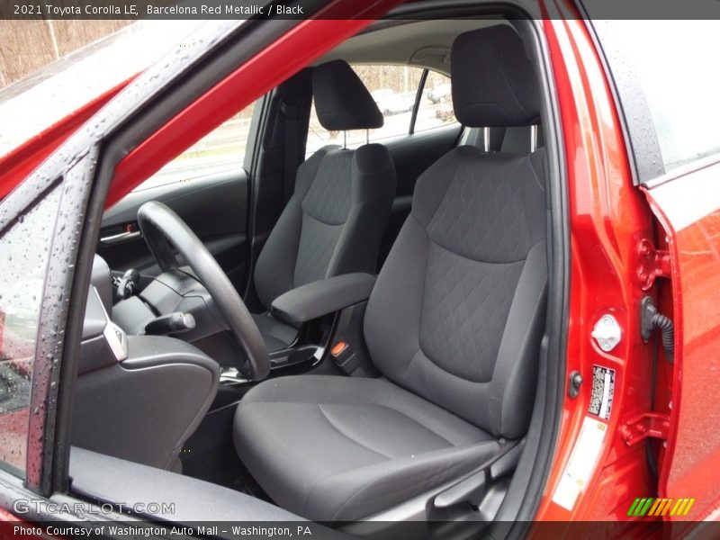 Barcelona Red Metallic / Black 2021 Toyota Corolla LE