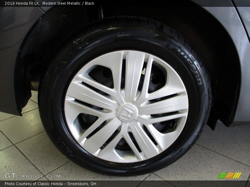 Modern Steel Metallic / Black 2019 Honda Fit LX