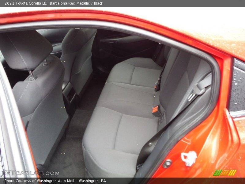 Barcelona Red Metallic / Black 2021 Toyota Corolla LE