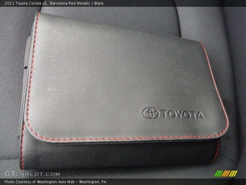 Barcelona Red Metallic / Black 2021 Toyota Corolla LE
