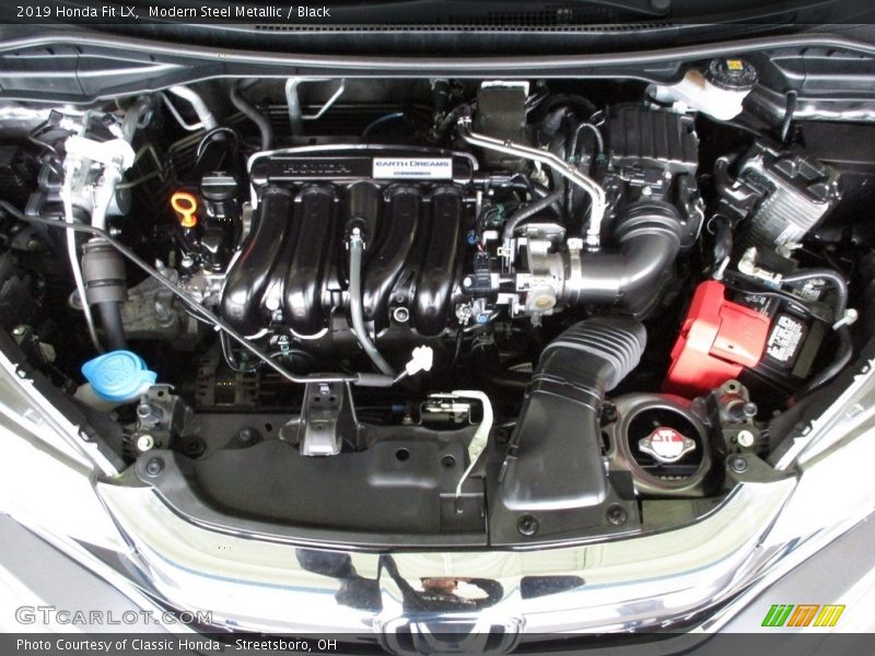 Modern Steel Metallic / Black 2019 Honda Fit LX
