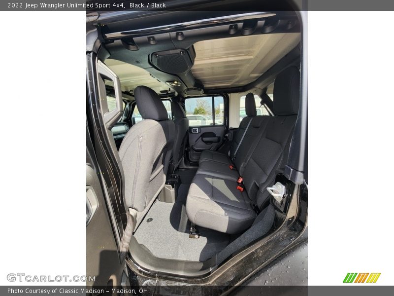 Black / Black 2022 Jeep Wrangler Unlimited Sport 4x4