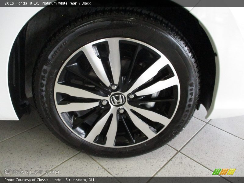 Platinum White Pearl / Black 2019 Honda Fit EX