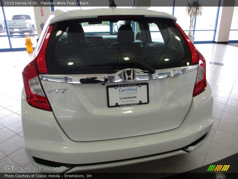 Platinum White Pearl / Black 2019 Honda Fit EX