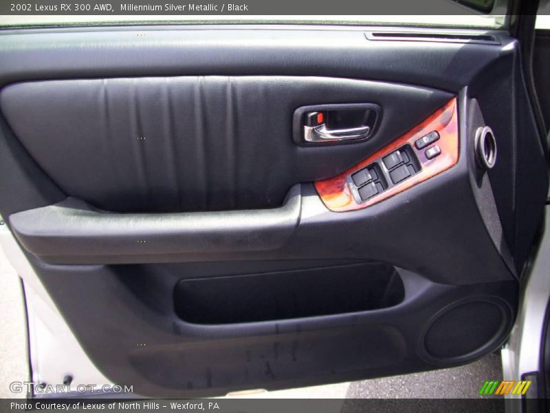 Millennium Silver Metallic / Black 2002 Lexus RX 300 AWD