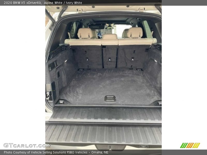  2020 X5 xDrive40i Trunk