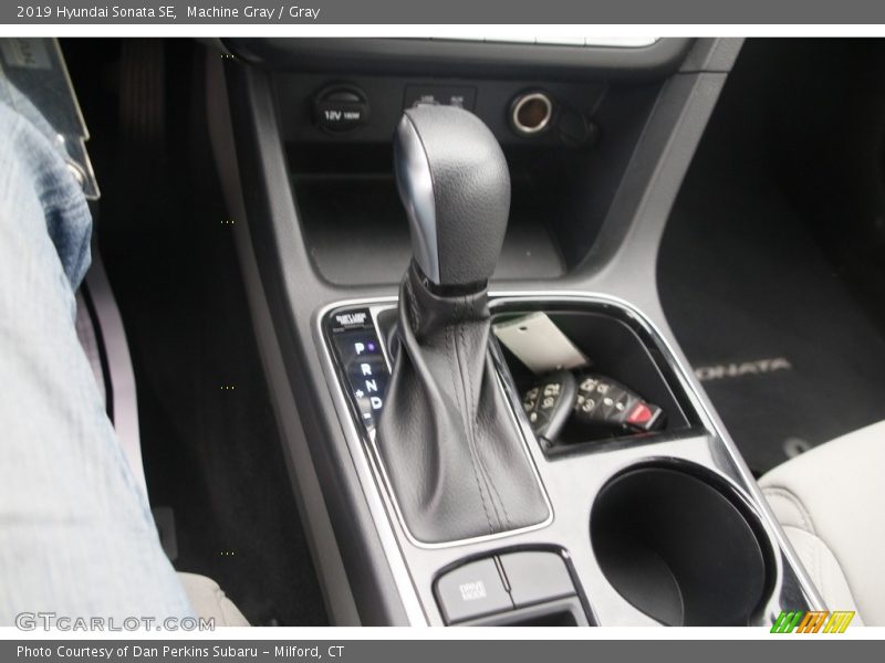 Machine Gray / Gray 2019 Hyundai Sonata SE