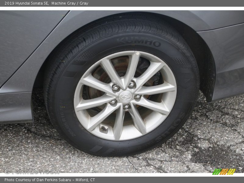Machine Gray / Gray 2019 Hyundai Sonata SE