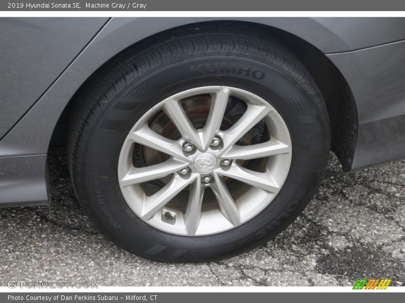 Machine Gray / Gray 2019 Hyundai Sonata SE