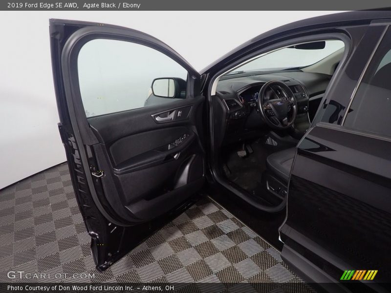 Agate Black / Ebony 2019 Ford Edge SE AWD