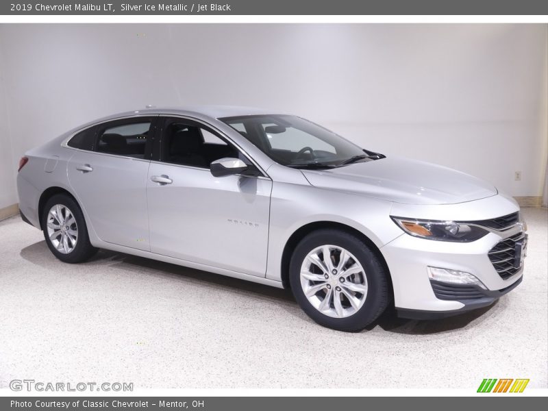 Silver Ice Metallic / Jet Black 2019 Chevrolet Malibu LT