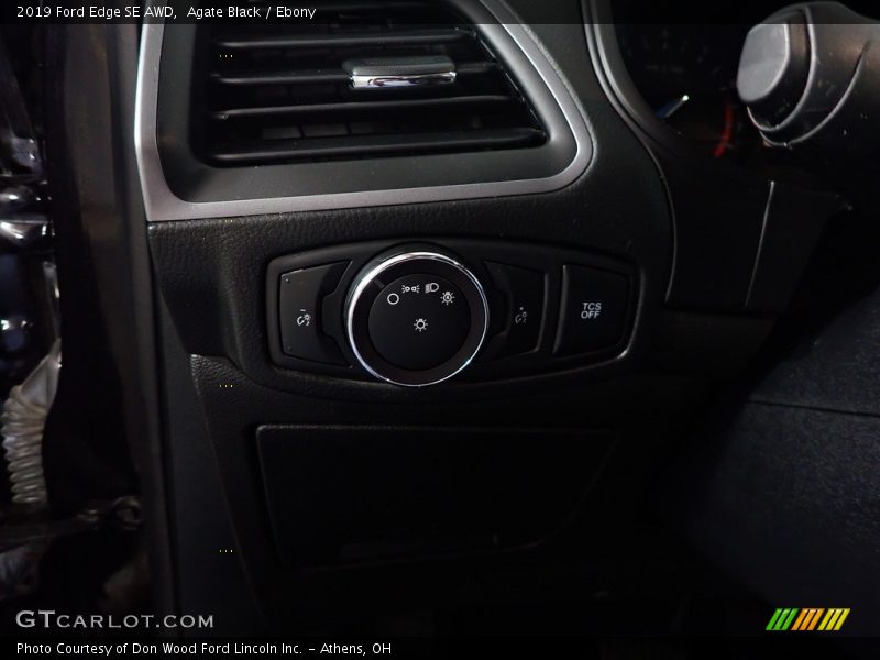 Agate Black / Ebony 2019 Ford Edge SE AWD