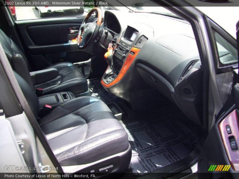Millennium Silver Metallic / Black 2002 Lexus RX 300 AWD