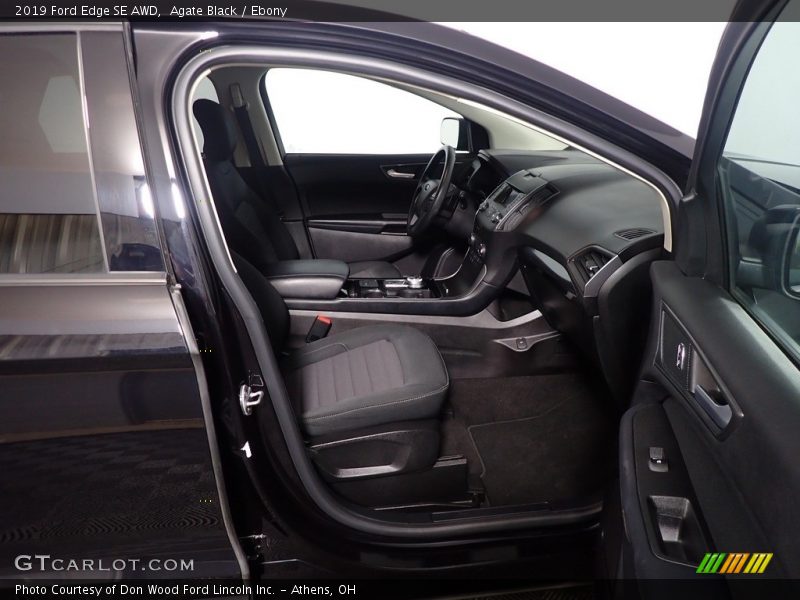 Agate Black / Ebony 2019 Ford Edge SE AWD