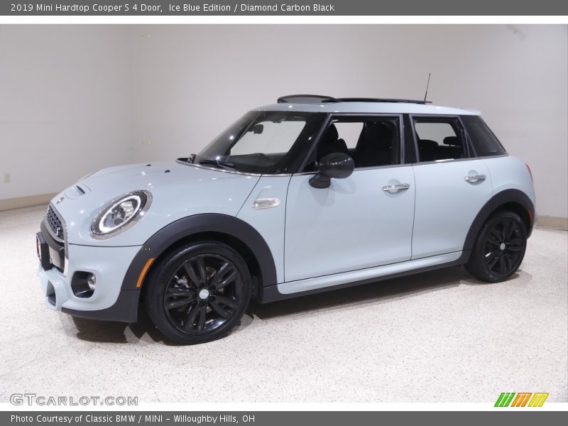 Ice Blue Edition / Diamond Carbon Black 2019 Mini Hardtop Cooper S 4 Door
