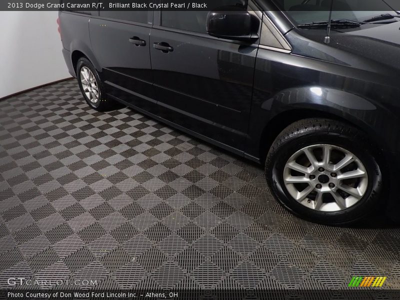 Brilliant Black Crystal Pearl / Black 2013 Dodge Grand Caravan R/T