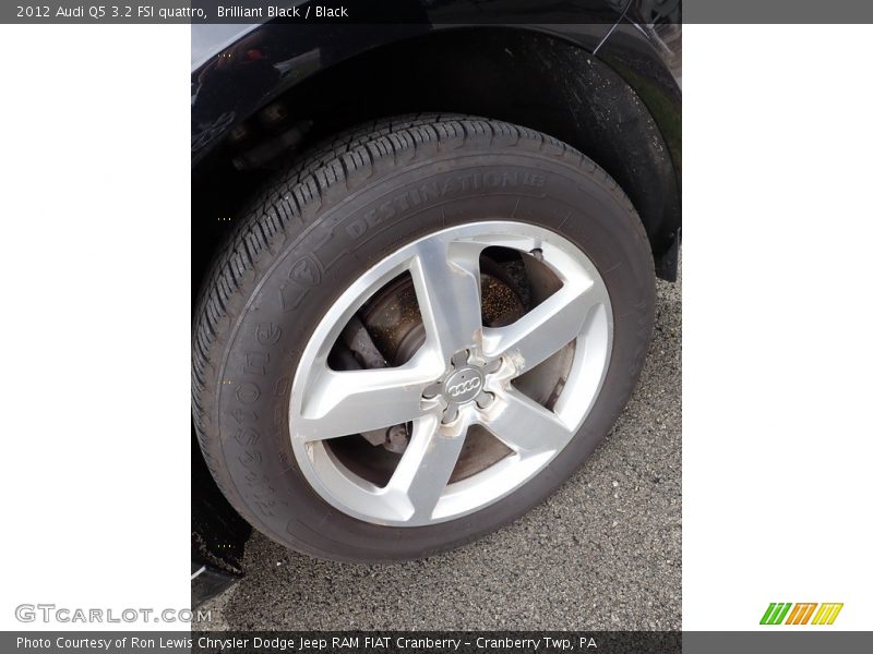 Brilliant Black / Black 2012 Audi Q5 3.2 FSI quattro