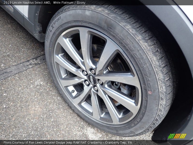 White Platinum / Ebony 2019 Lincoln Nautilus Select AWD