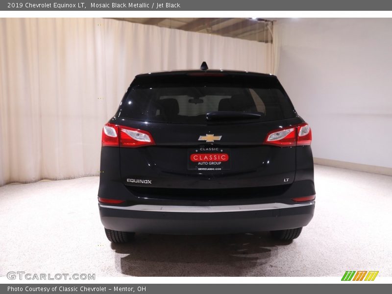 Mosaic Black Metallic / Jet Black 2019 Chevrolet Equinox LT