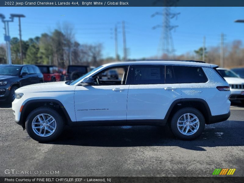 Bright White / Global Black 2022 Jeep Grand Cherokee L Laredo 4x4