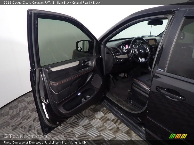 Brilliant Black Crystal Pearl / Black 2013 Dodge Grand Caravan R/T