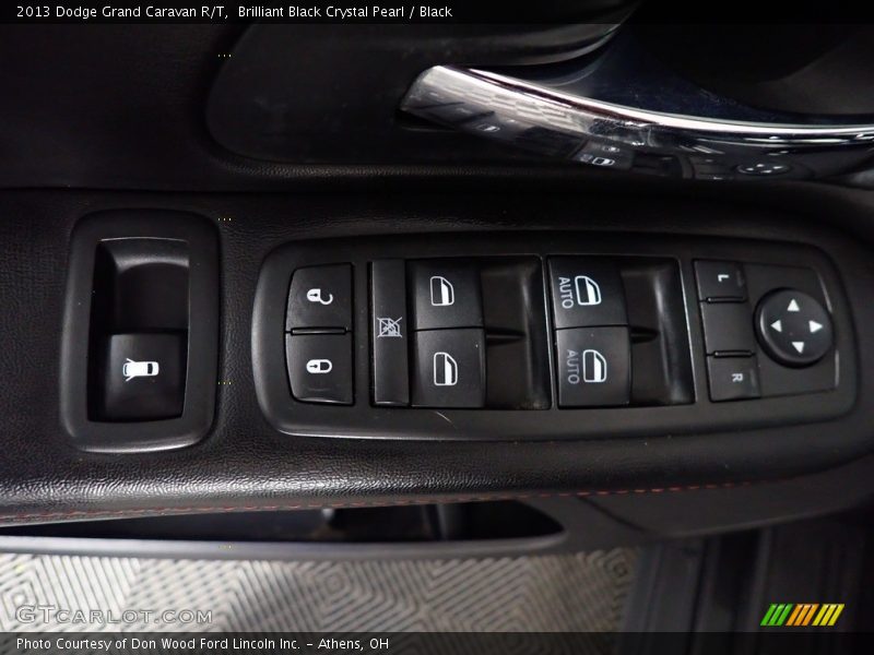 Brilliant Black Crystal Pearl / Black 2013 Dodge Grand Caravan R/T