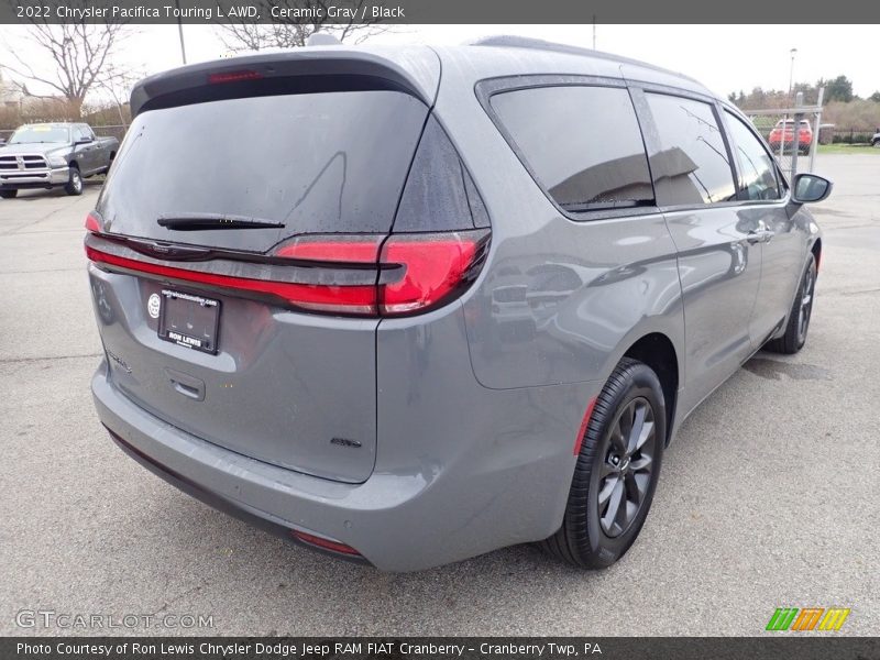 Ceramic Gray / Black 2022 Chrysler Pacifica Touring L AWD