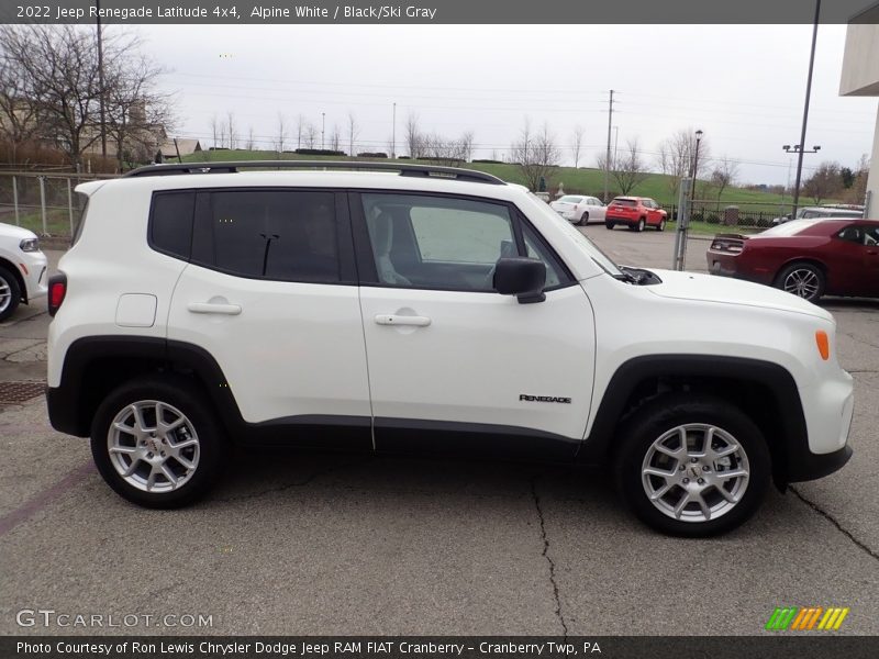 Alpine White / Black/Ski Gray 2022 Jeep Renegade Latitude 4x4