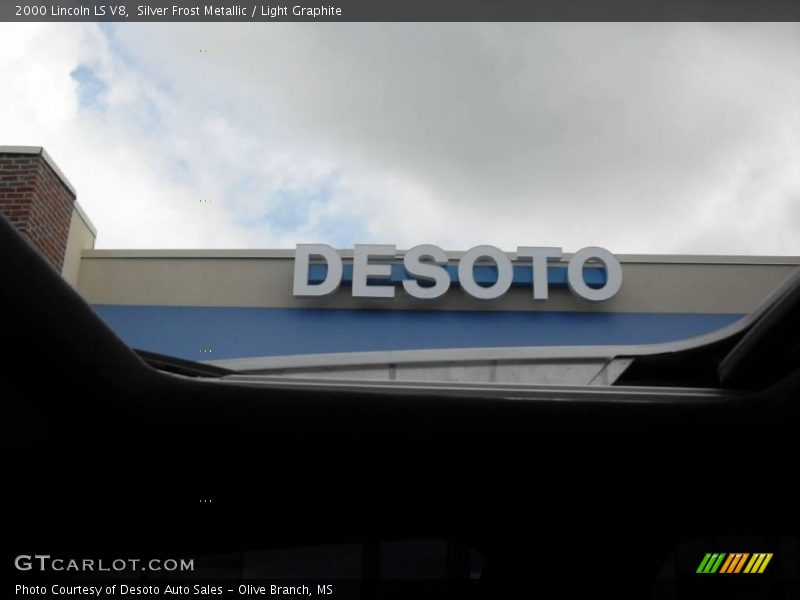 Silver Frost Metallic / Light Graphite 2000 Lincoln LS V8