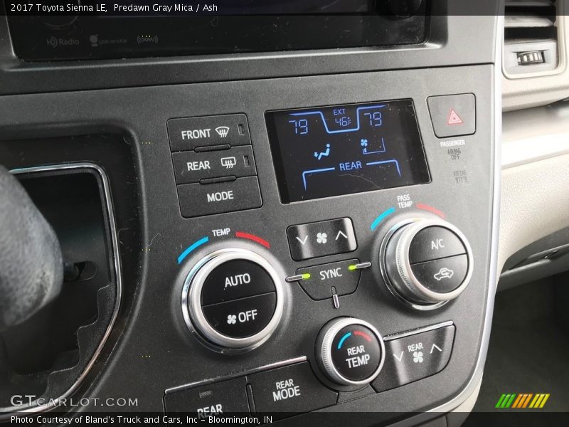 Predawn Gray Mica / Ash 2017 Toyota Sienna LE