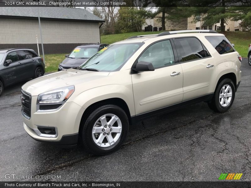 Champagne Silver Metallic / Light Titanium 2014 GMC Acadia SLE