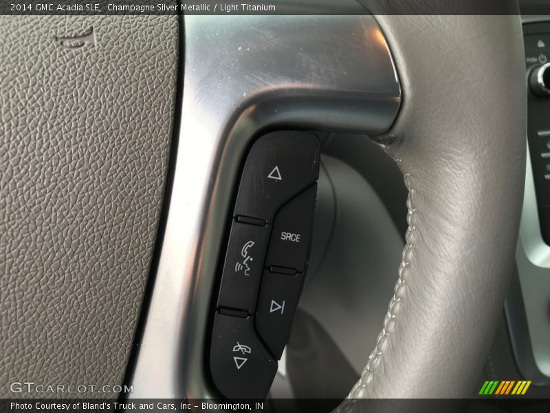 Champagne Silver Metallic / Light Titanium 2014 GMC Acadia SLE
