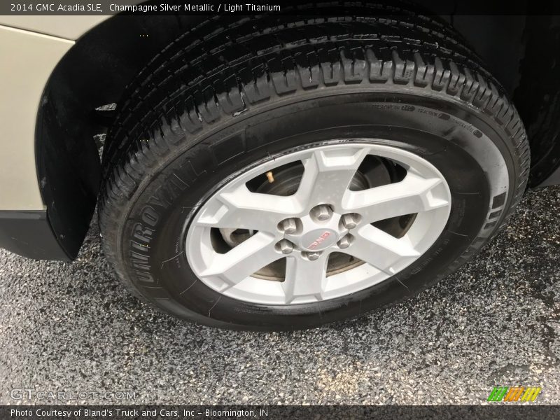 Champagne Silver Metallic / Light Titanium 2014 GMC Acadia SLE