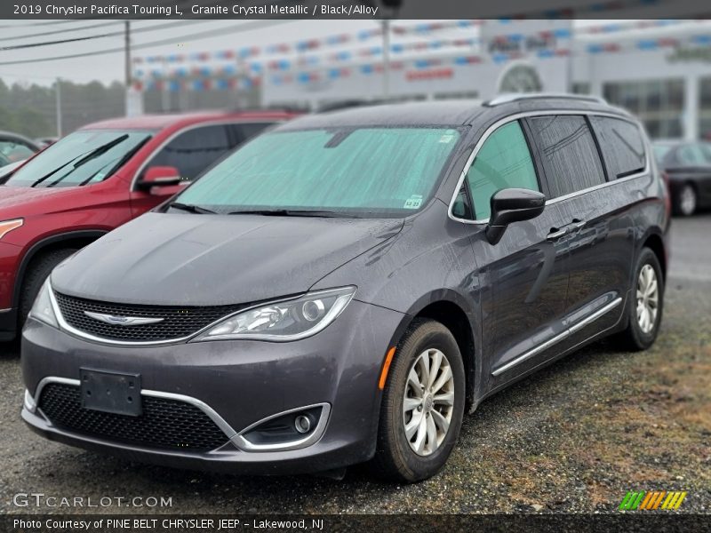Granite Crystal Metallic / Black/Alloy 2019 Chrysler Pacifica Touring L