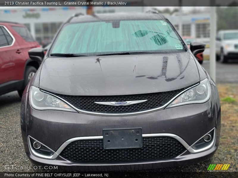 Granite Crystal Metallic / Black/Alloy 2019 Chrysler Pacifica Touring L