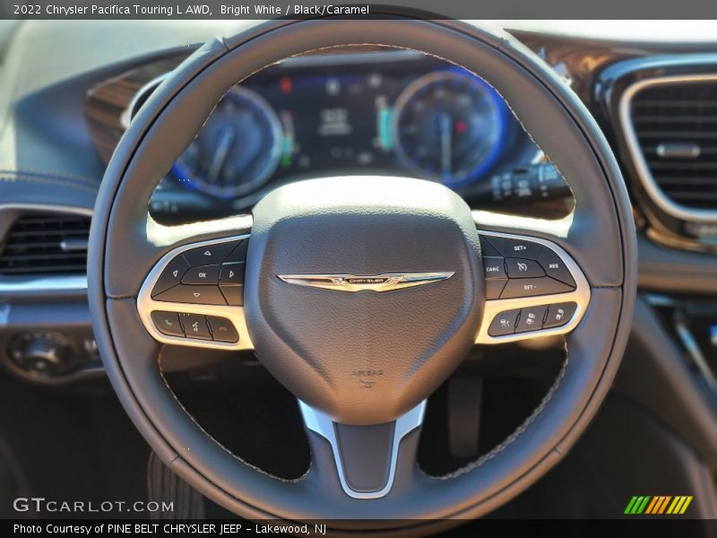 Bright White / Black/Caramel 2022 Chrysler Pacifica Touring L AWD