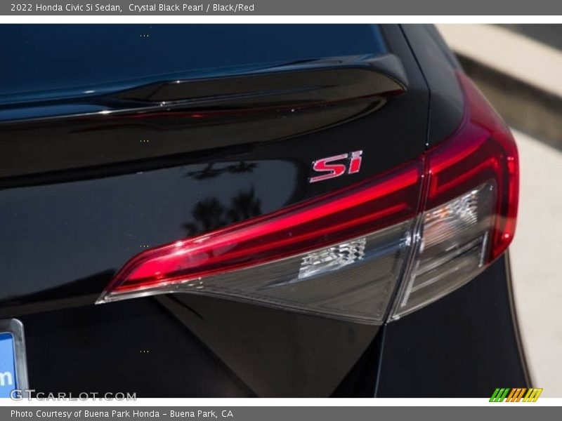 Crystal Black Pearl / Black/Red 2022 Honda Civic Si Sedan