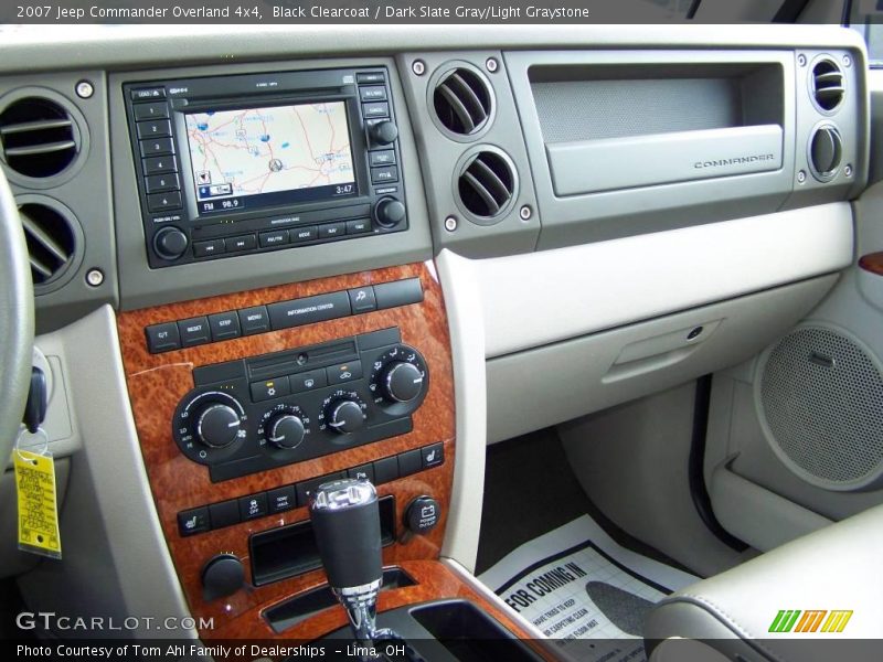 Black Clearcoat / Dark Slate Gray/Light Graystone 2007 Jeep Commander Overland 4x4