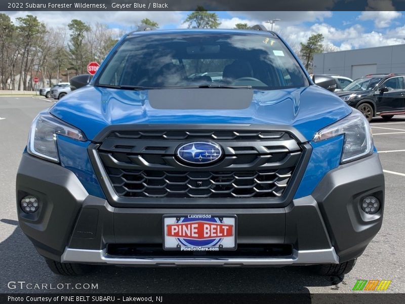 Geyser Blue / Black 2022 Subaru Forester Wilderness