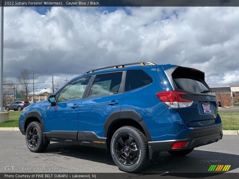 Geyser Blue / Black 2022 Subaru Forester Wilderness